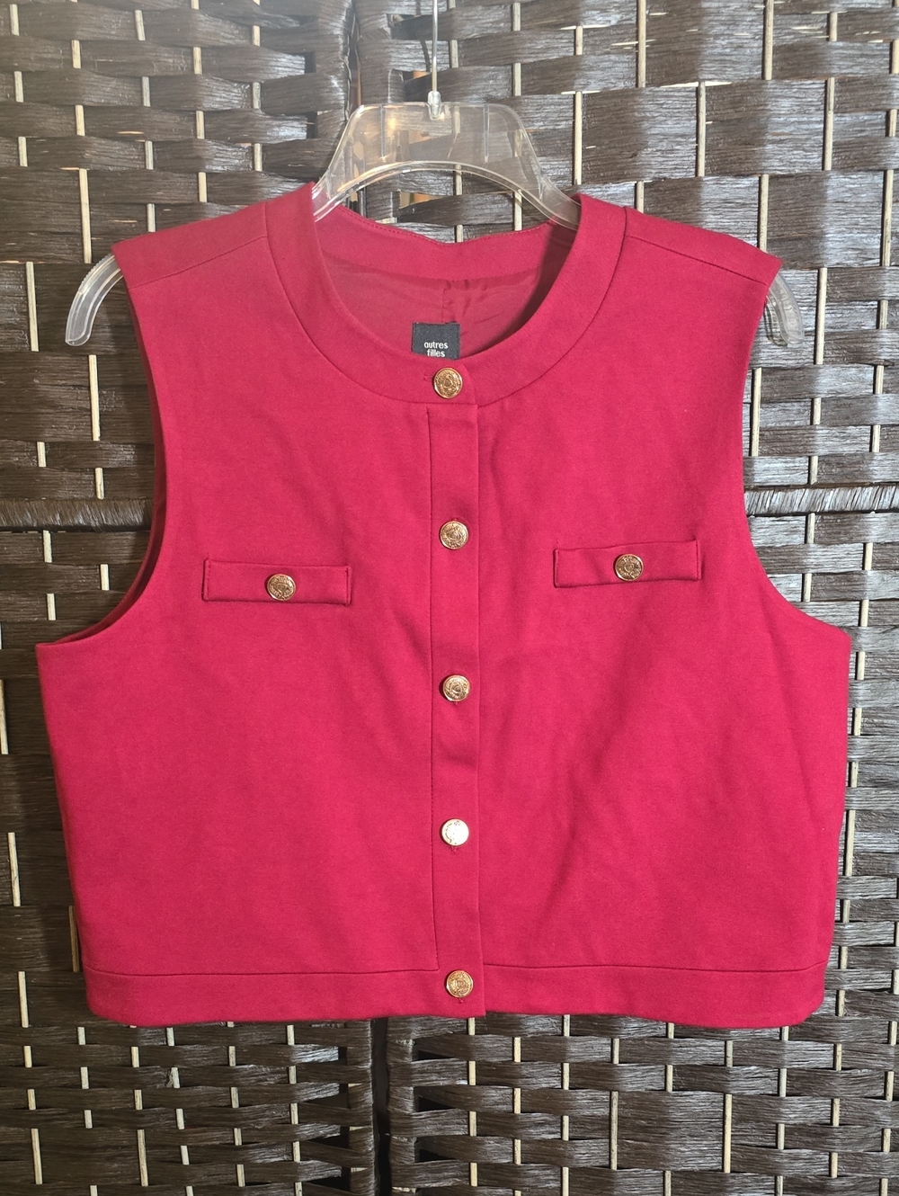 NWT Autres Filles Red Cropped Knit Vest Gold Button Detail Medium